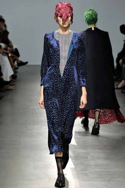 Look 44